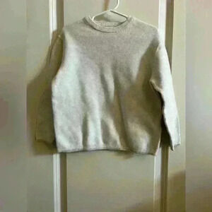 Toddler boys Zara off white sweater size 4-5